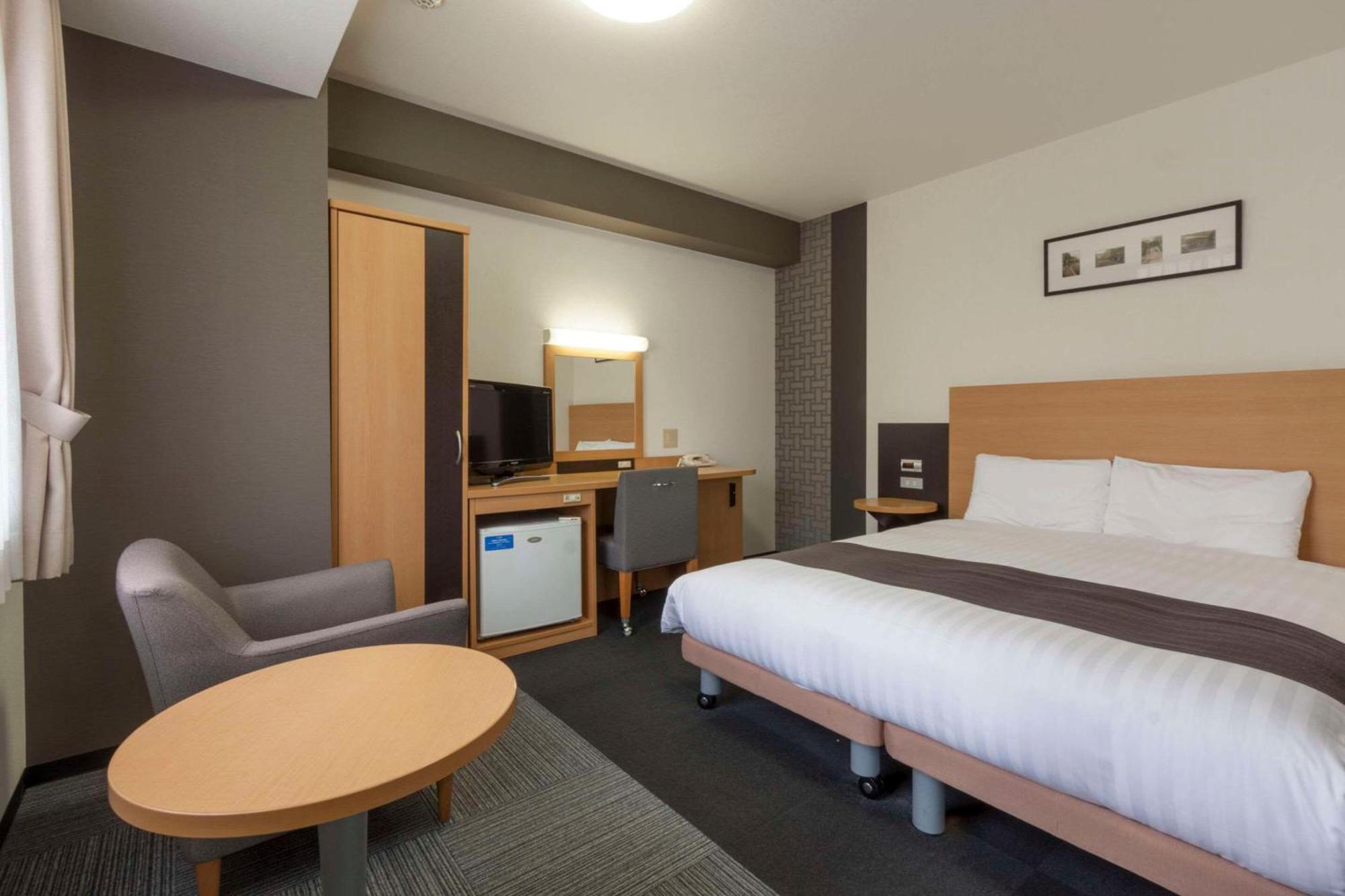 Comfort Hotel Narita Exterior foto